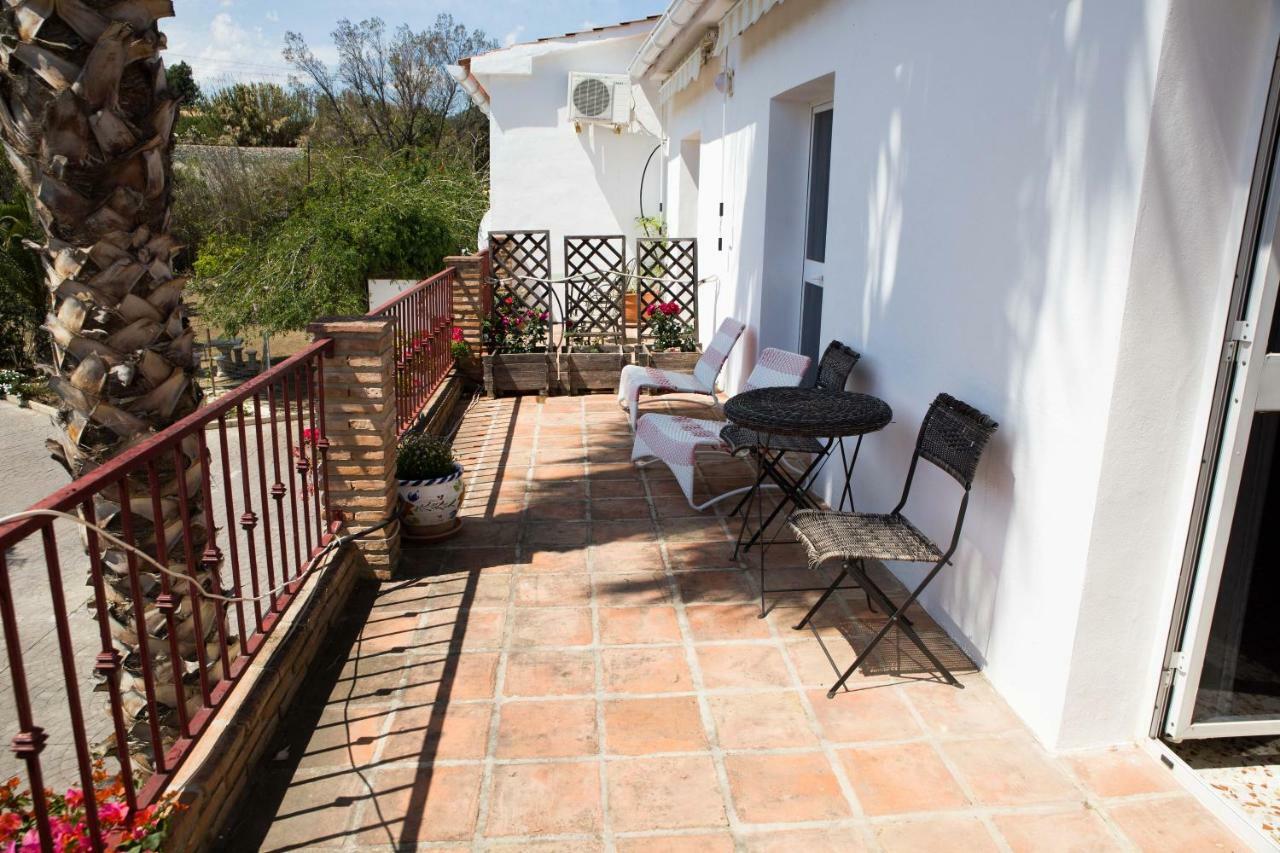 Bed and Breakfast Fuego Blanco Эль-Чорро Экстерьер фото